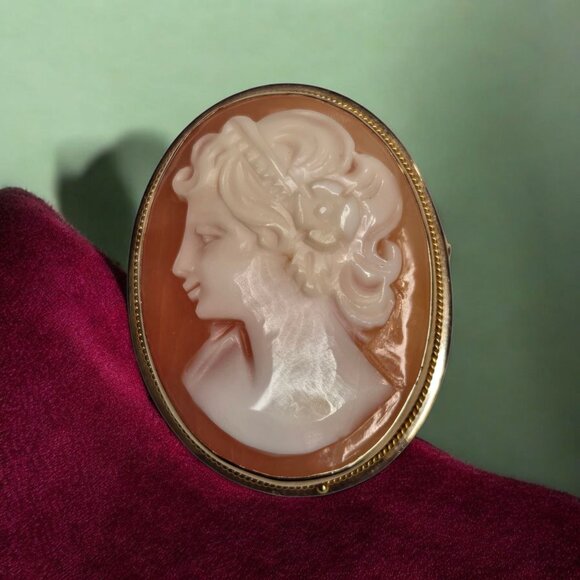 Vintage Italian Cameo in 14K Gold Handcrafted in Napoli 585 Yellow Gold Pendant - Picture 14 of 14
